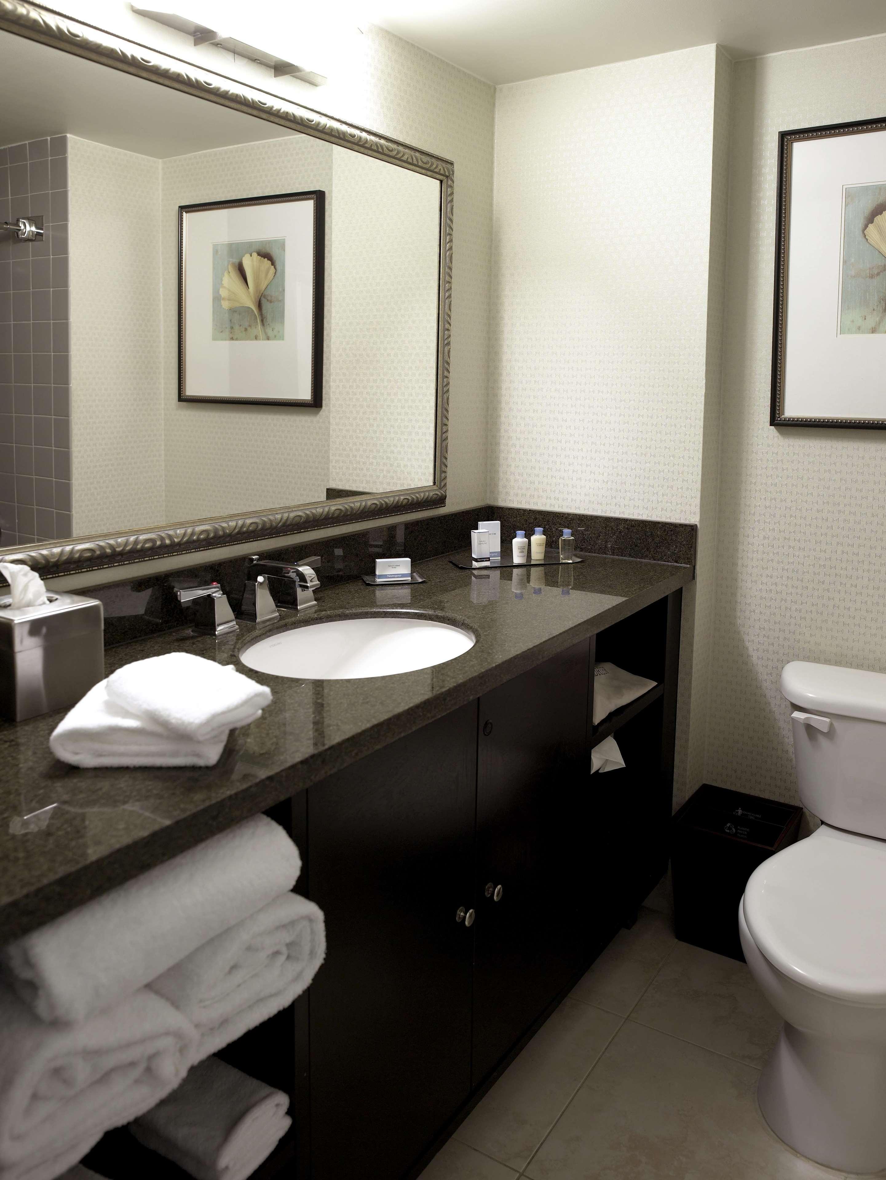 Doubletree By Hilton Charlotte Airport Hotell Eksteriør bilde