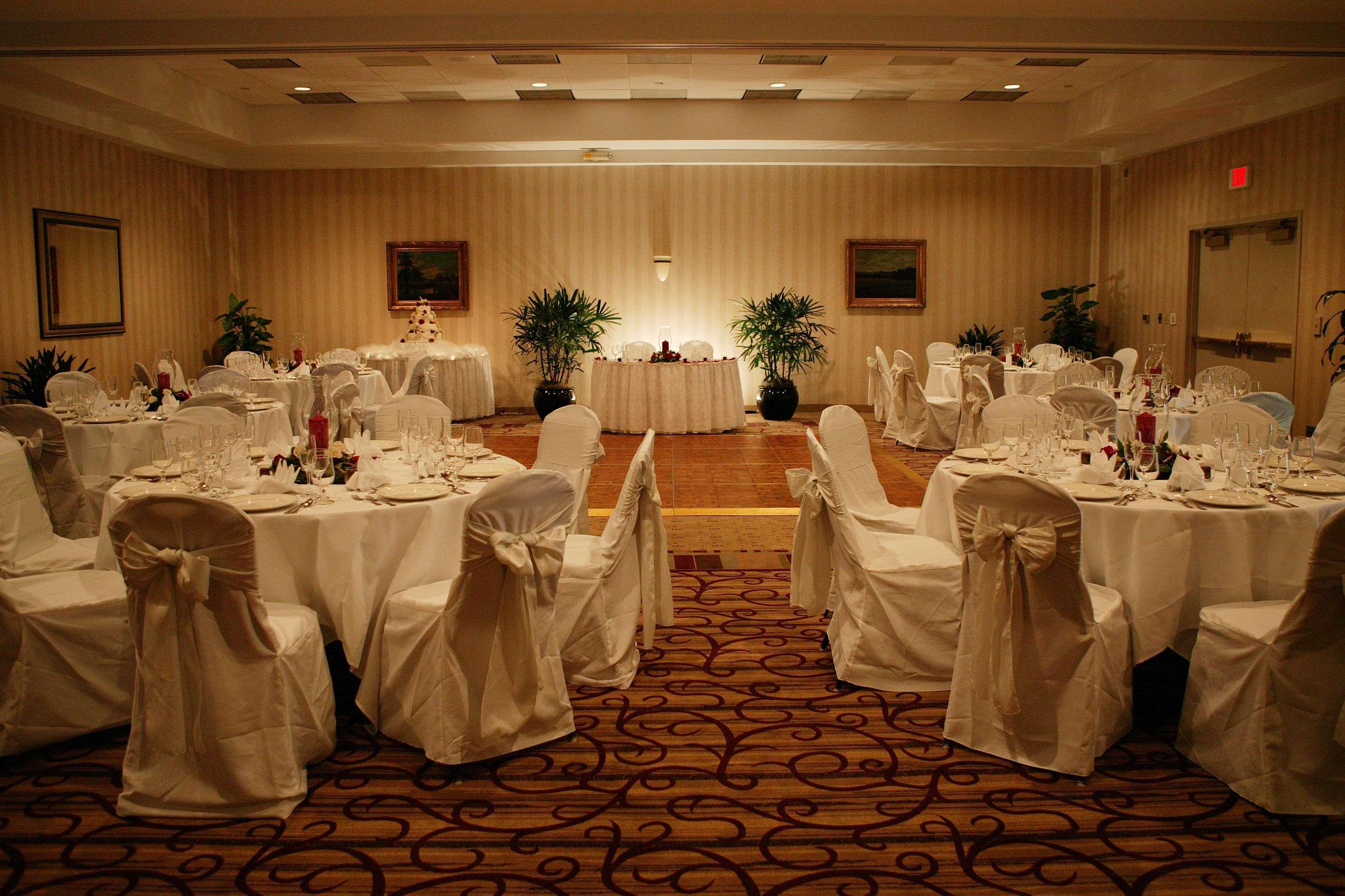 Doubletree By Hilton Charlotte Airport Hotell Restaurant bilde