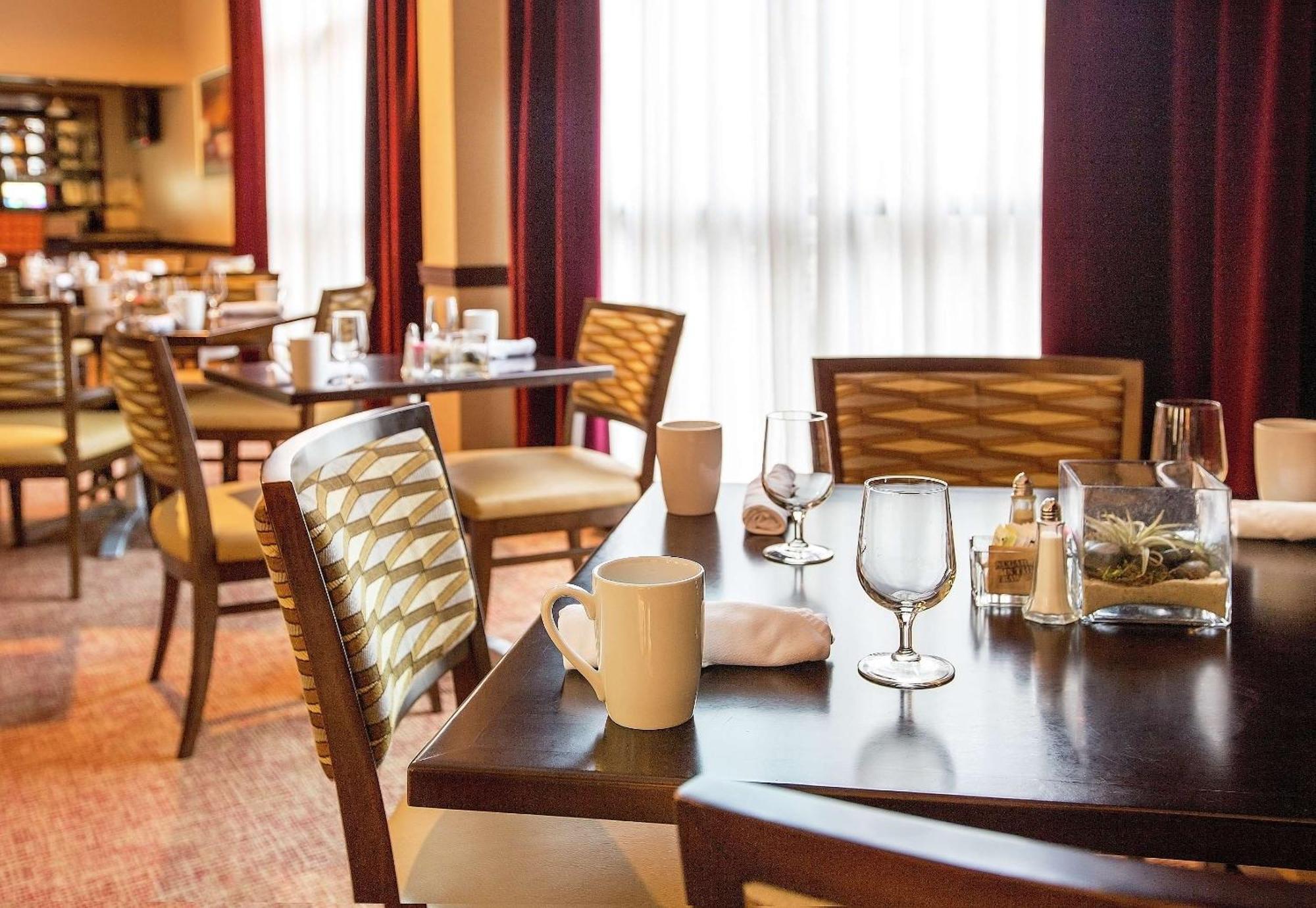 Doubletree By Hilton Charlotte Airport Hotell Eksteriør bilde